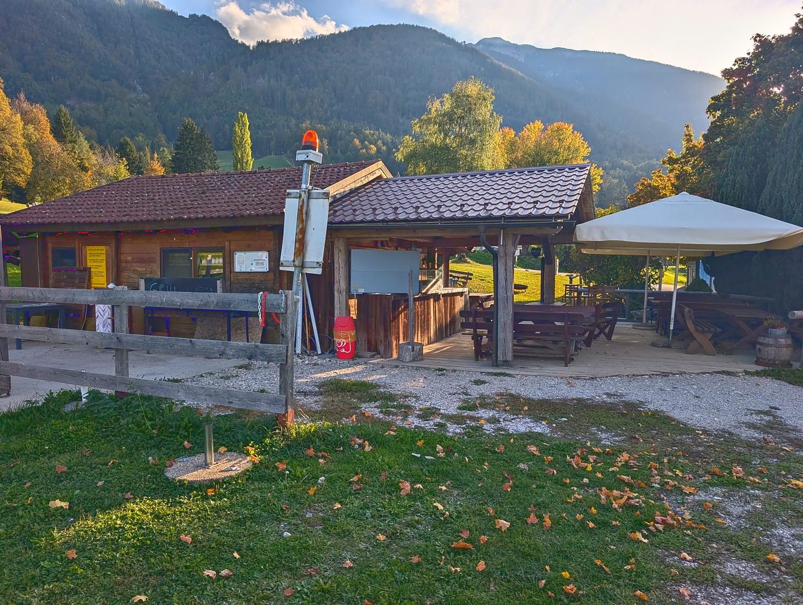 Die Hütte mit Bergblick