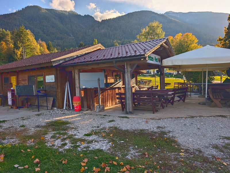 Die Hütte im Herbst